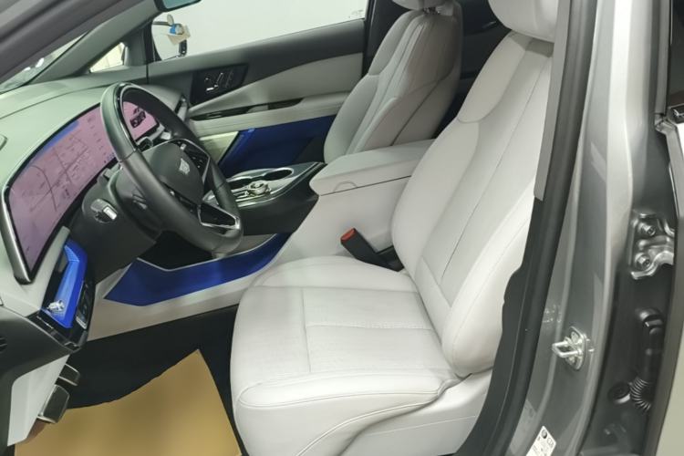 Used Cadillac OPTIQ 2024 Four-Wheel Drive Long-Range Version Left Front Seat