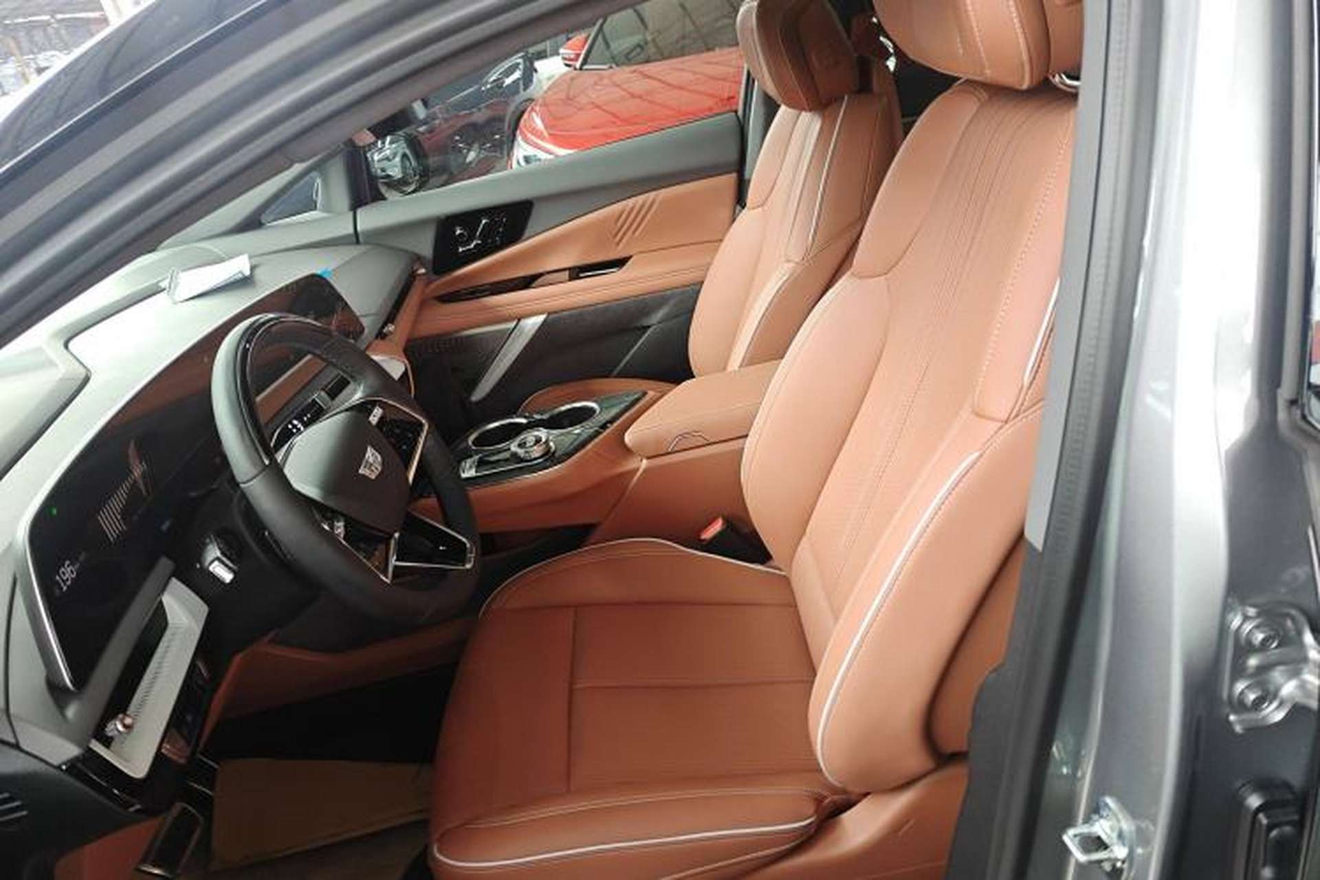 Used Cadillac OPTIQ 2024 Four-Wheel Drive Long-Range Version Left Front Seat