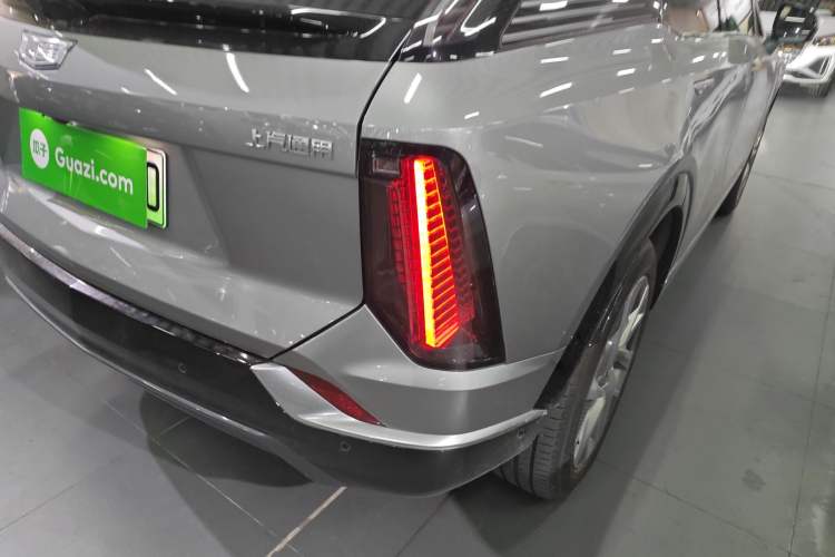 Used Cadillac OPTIQ 2024 Standard Range Version Right Rear Taillight