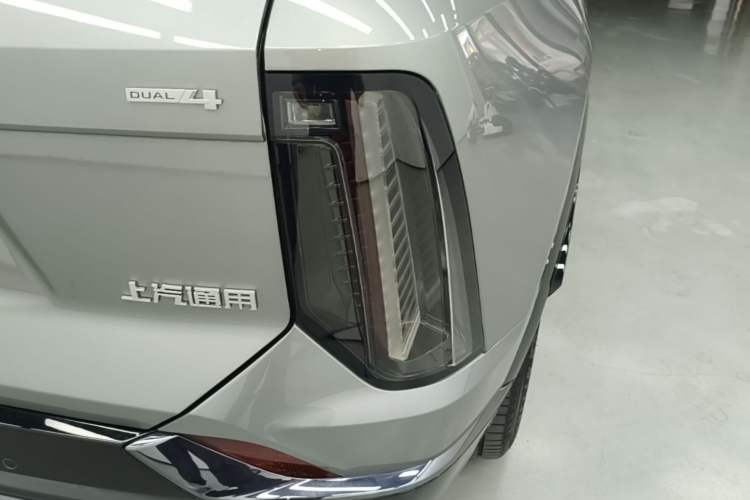 Used Cadillac OPTIQ 2024 Four-Wheel Drive Long-Range Version Right Rear Taillight