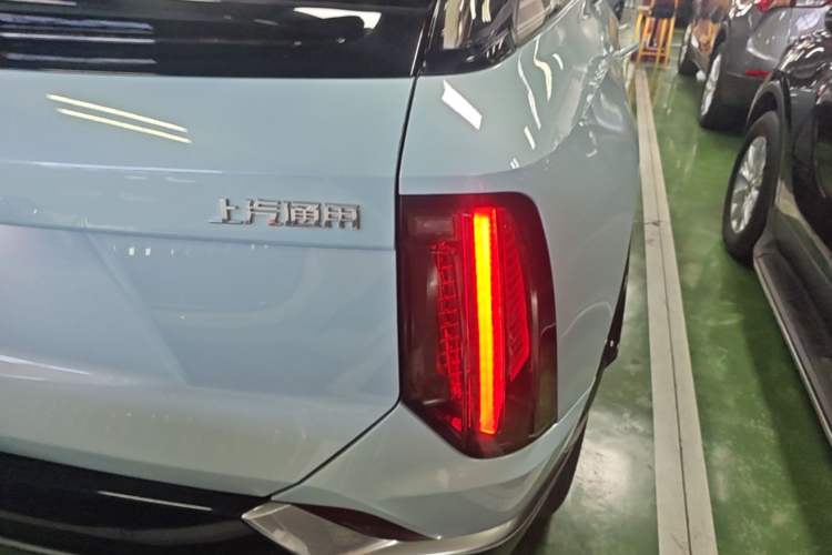 Used Cadillac OPTIQ 2024 Standard Range Version Right Rear Taillight