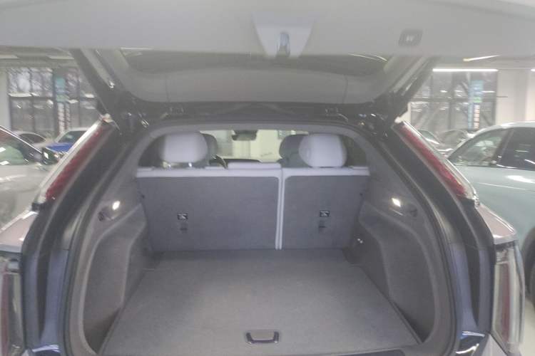 Used Cadillac OPTIQ 2024 Four-Wheel Drive Long-Range Version Trunk