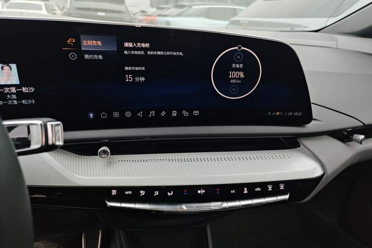 Used Cadillac OPTIQ 2024 Four-Wheel Drive Long-Range Version Audio And AC Panel