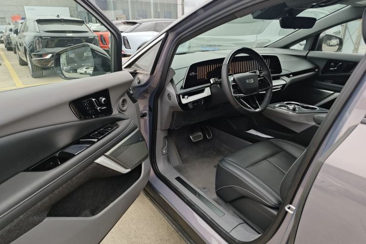 Used Cadillac OPTIQ 2024 Four-Wheel Drive Long-Range Version Driver Seat
