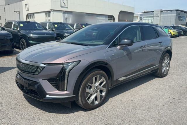 Used Cadillac OPTIQ 2024 Standard Range Version