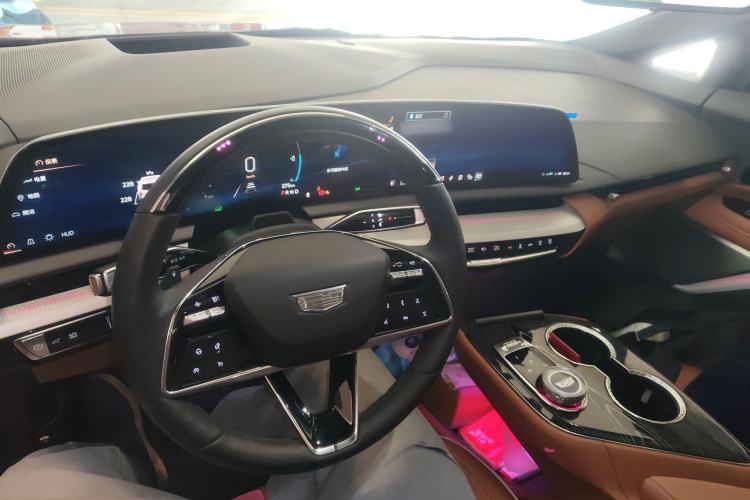 Used Cadillac OPTIQ 2024 Four-Wheel Drive Long-Range Version Center Console