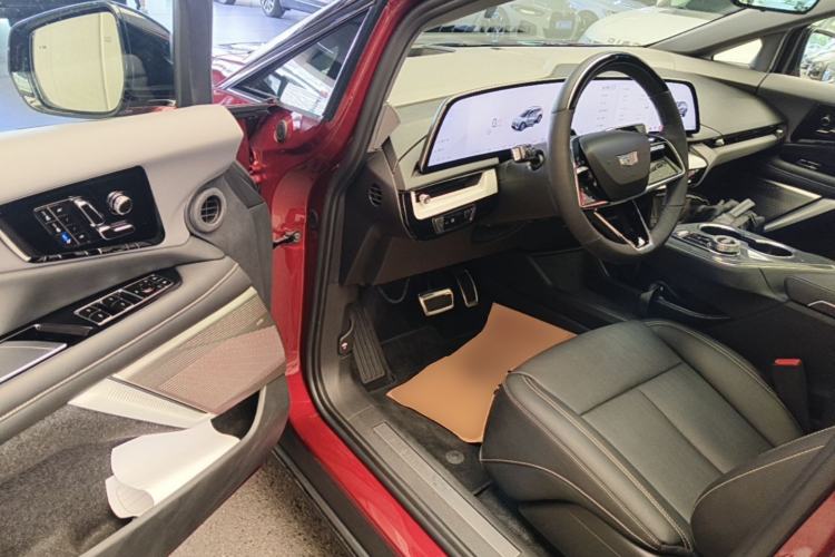 Used Cadillac OPTIQ 2024 Four-Wheel Drive Long-Range Version Driver Seat