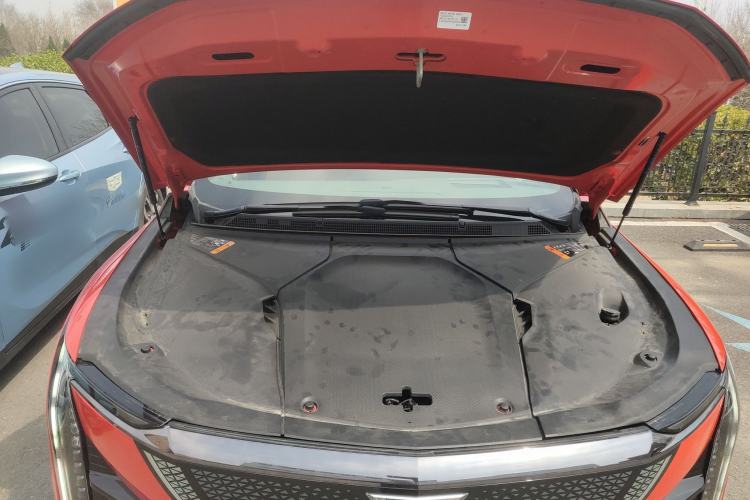 Used Cadillac OPTIQ 2024 Four-Wheel Drive Long-Range Version Engine Bay