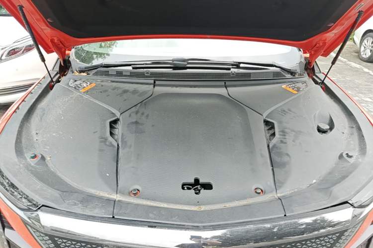 Used Cadillac OPTIQ 2024 Four-Wheel Drive Long-Range Version Engine Bay
