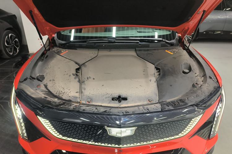 Used Cadillac OPTIQ 2024 Four-Wheel Drive Long-Range Version Engine Bay