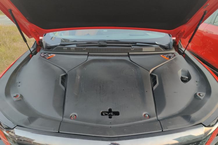 Used Cadillac OPTIQ 2024 Four-Wheel Drive Long-Range Version Engine Bay
