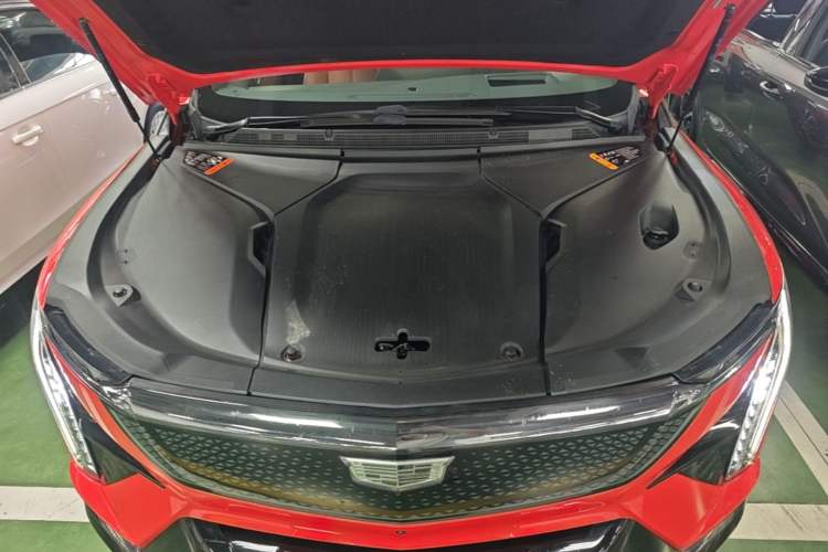 Used Cadillac OPTIQ 2024 Four-Wheel Drive Long-Range Version Engine Bay