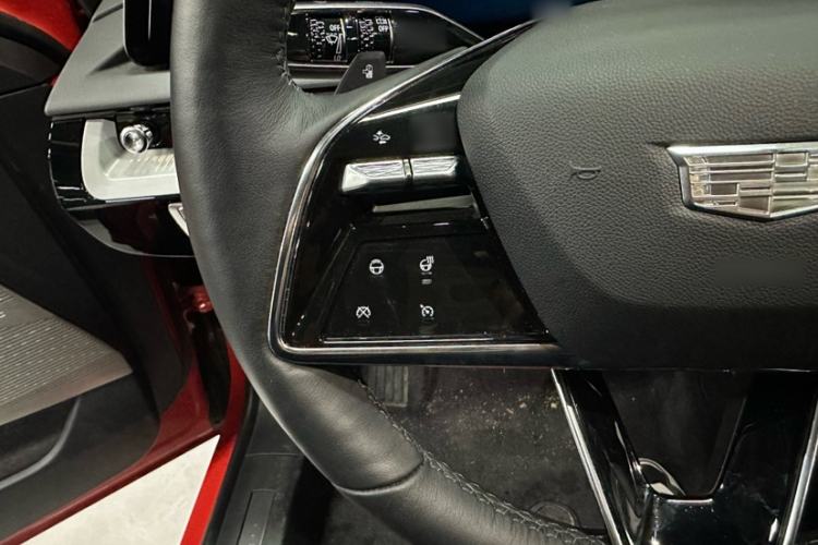 Used Cadillac OPTIQ 2024 Four-Wheel Drive Long-Range Version Interior 2