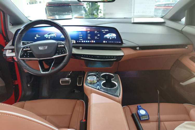 Used Cadillac OPTIQ 2024 Four-Wheel Drive Long-Range Version Interior 2