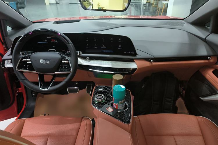 Used Cadillac OPTIQ 2024 Four-Wheel Drive Long-Range Version Interior 2