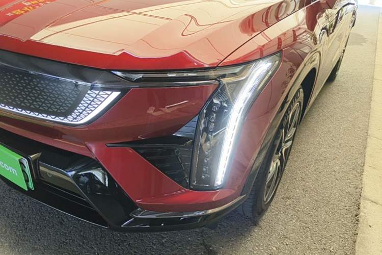 Used Cadillac OPTIQ 2024 Four-Wheel Drive Long-Range Version Left Front Headlight