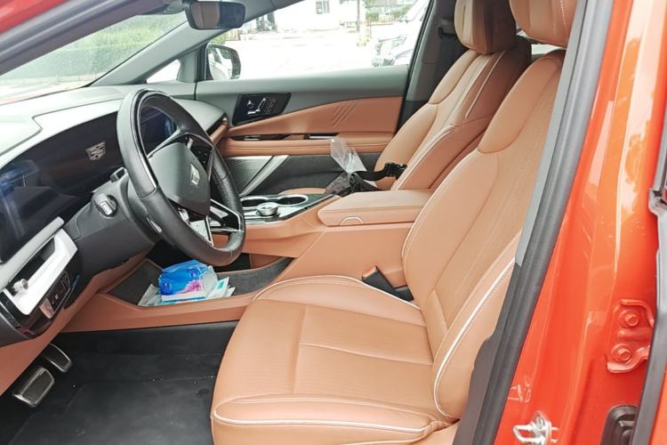 Used Cadillac OPTIQ 2024 Four-Wheel Drive Long-Range Version Left Front Seat