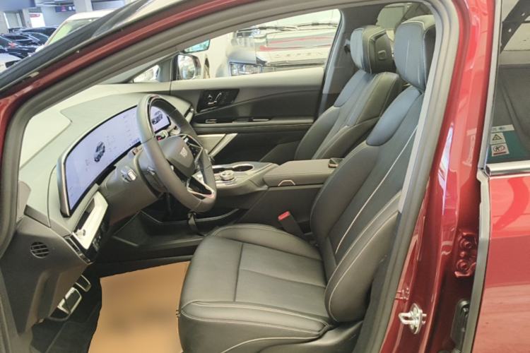 Used Cadillac OPTIQ 2024 Four-Wheel Drive Long-Range Version Left Front Seat