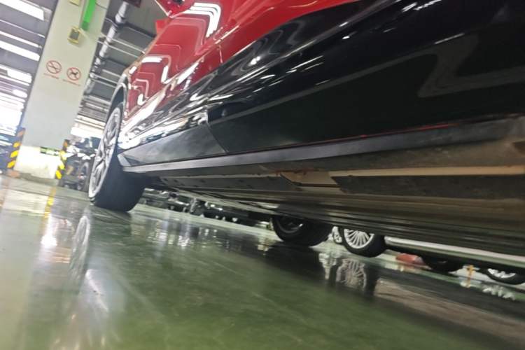 Used Cadillac OPTIQ 2024 Four-Wheel Drive Long-Range Version Left Side Sill