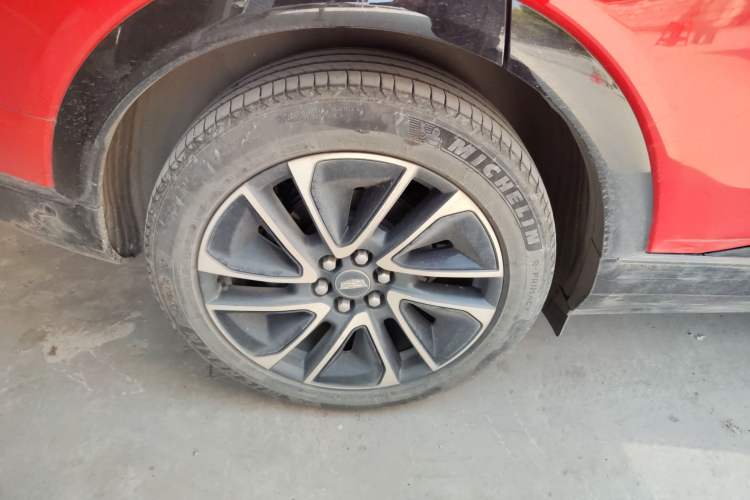 Used Cadillac OPTIQ 2024 Four-Wheel Drive Long-Range Version Right Rear Wheel Hub