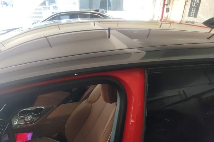 Used Cadillac OPTIQ 2024 Four-Wheel Drive Long-Range Version Roof