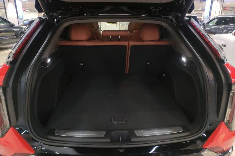 Used Cadillac OPTIQ 2024 Four-Wheel Drive Long-Range Version Trunk