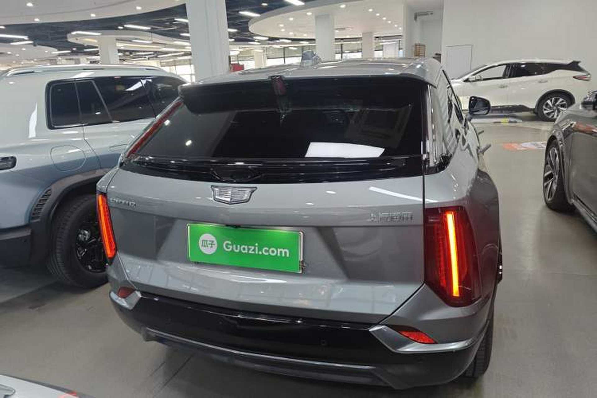 Used Cadillac OPTIQ 2024 Standard Range Version Exterior 4