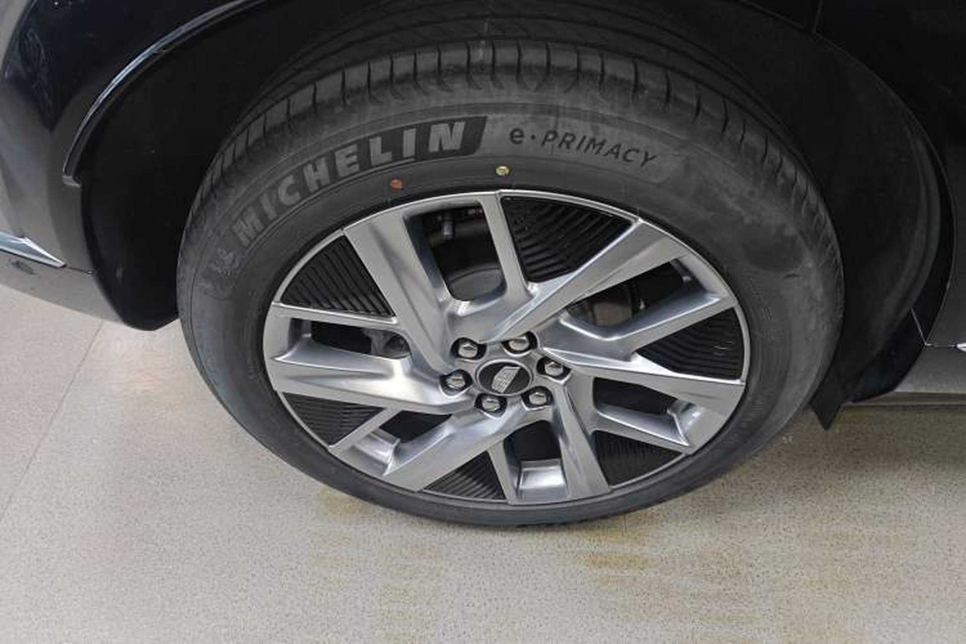 Used Cadillac OPTIQ 2024 Standard Range Version Exterior 8