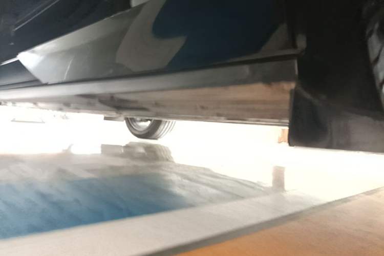 Used Cadillac OPTIQ 2024 Four-Wheel Drive Long-Range Version Left Side Sill