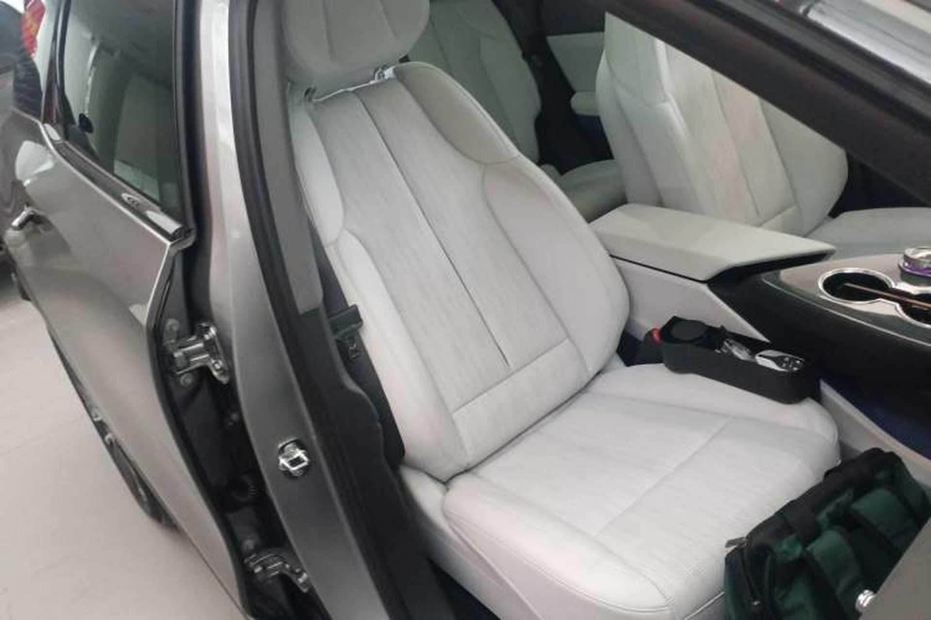 Used Cadillac OPTIQ 2024 Four-Wheel Drive Long-Range Version Right Front Seat