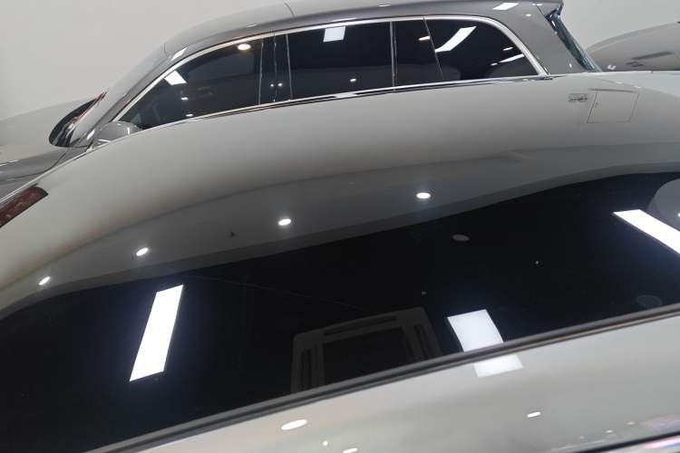Used Cadillac OPTIQ 2024 Standard Range Version Roof