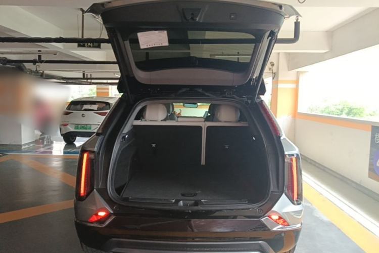 Used Cadillac OPTIQ 2024 Four-Wheel Drive Long-Range Version Trunk
