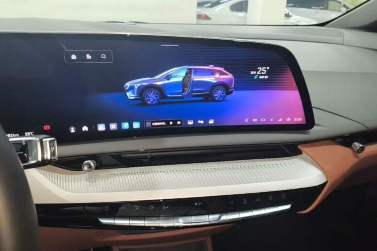 Used Cadillac OPTIQ 2024 Four-Wheel Drive Long-Range Version Audio And AC Panel