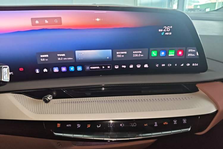 Used Cadillac OPTIQ 2024 Four-Wheel Drive Long-Range Version Audio And AC Panel
