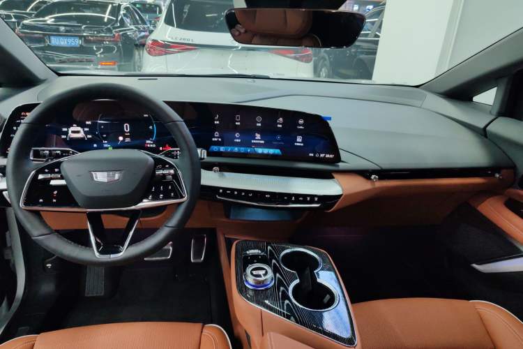 Used Cadillac OPTIQ 2024 Standard Range Version Audio And AC Panel