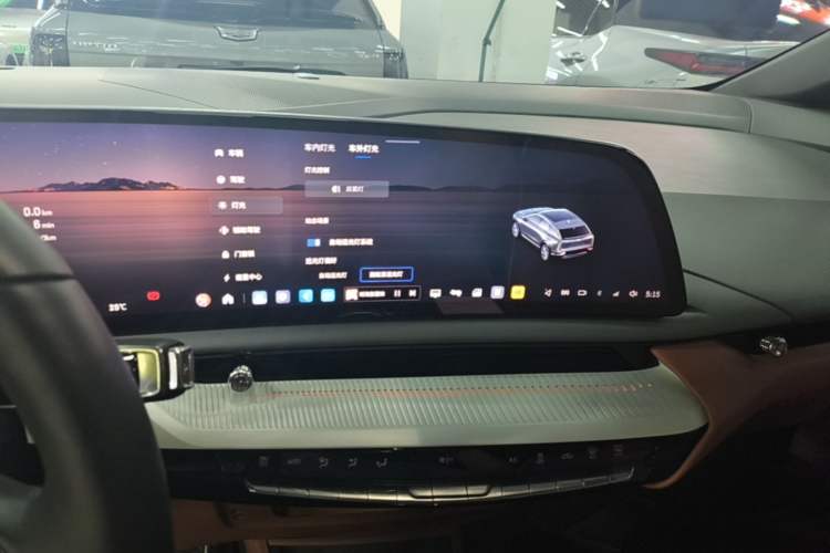 Used Cadillac OPTIQ 2024 Standard Range Version Audio And AC Panel