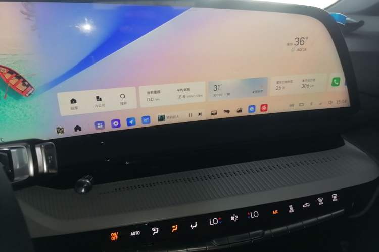 Used Cadillac OPTIQ 2024 Four-Wheel Drive Long-Range Version Audio And AC Panel
