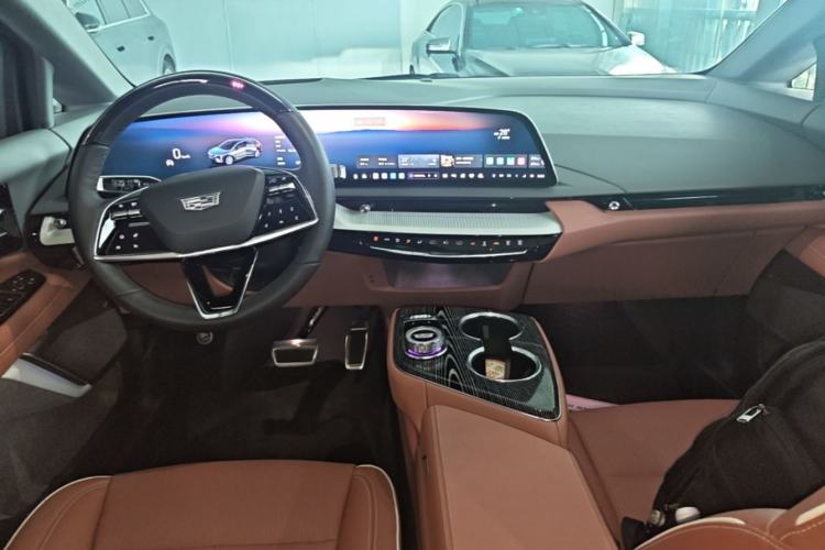 Used Cadillac OPTIQ 2024 Four-Wheel Drive Long-Range Version Center Console