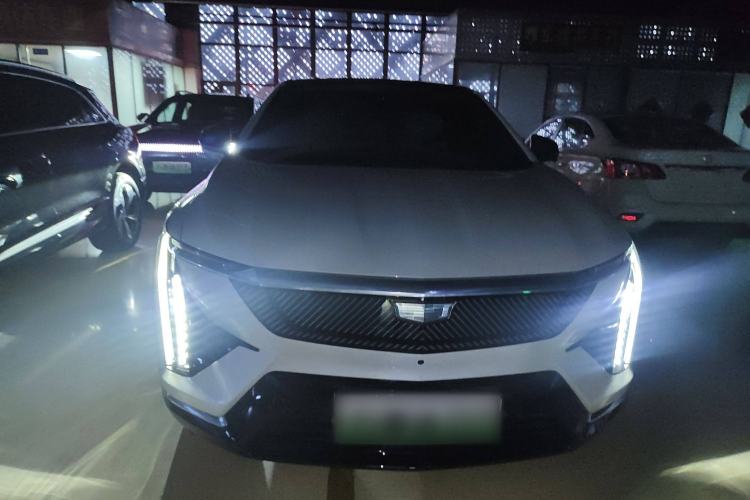 Used Cadillac OPTIQ 2024 Standard Range Version Exterior 1