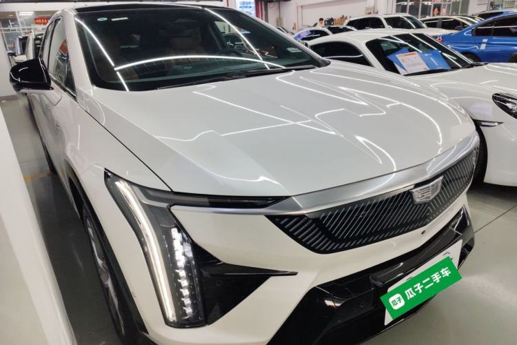 Used Cadillac OPTIQ 2024 Standard Range Version Exterior 2