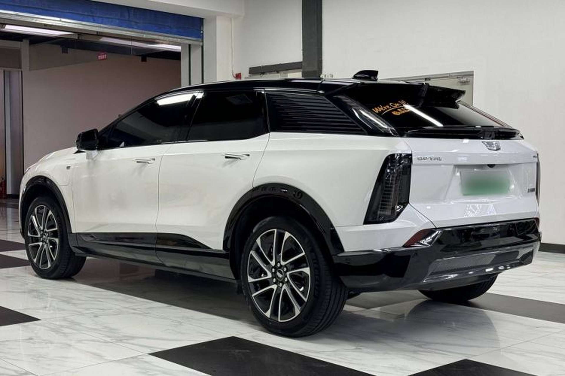 Used Cadillac OPTIQ 2024 Four-Wheel Drive Long-Range Version Exterior 3