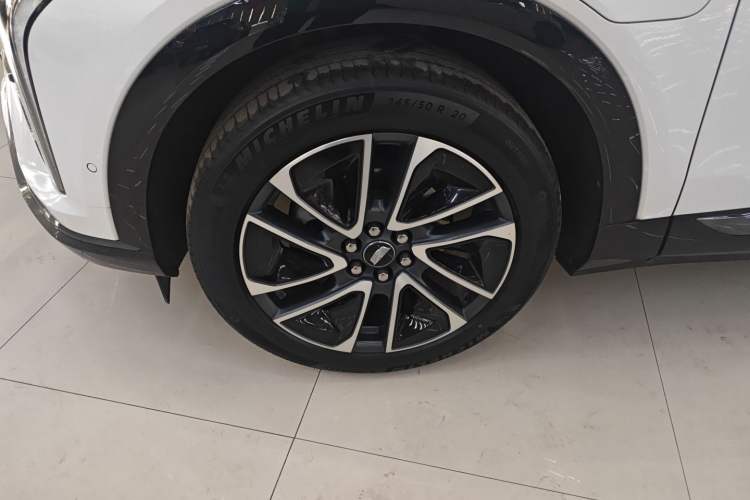 Used Cadillac OPTIQ 2024 Four-Wheel Drive Long-Range Version Exterior 4