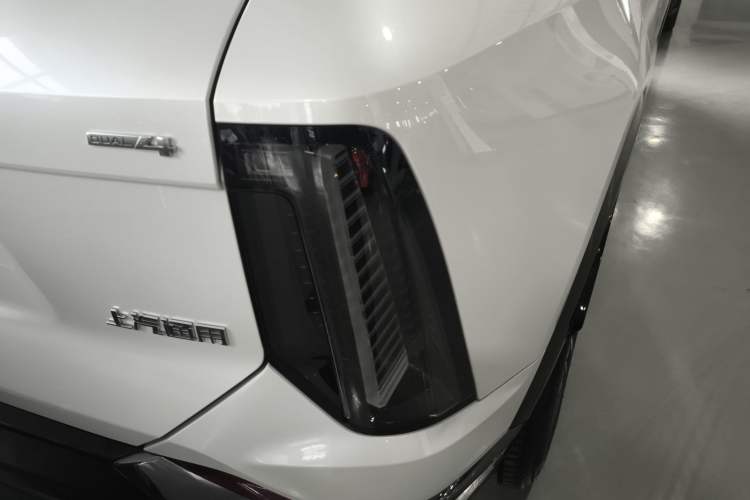 Used Cadillac OPTIQ 2024 Four-Wheel Drive Long-Range Version Exterior 6