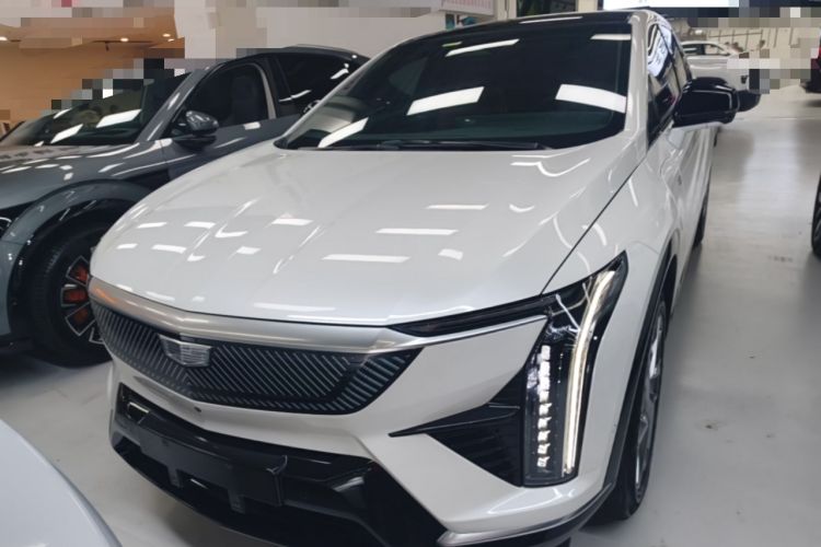Used Cadillac OPTIQ 2024 Standard Range Version Front
