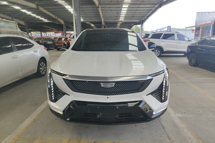 Used Cadillac OPTIQ 2024 Standard Range Version Front