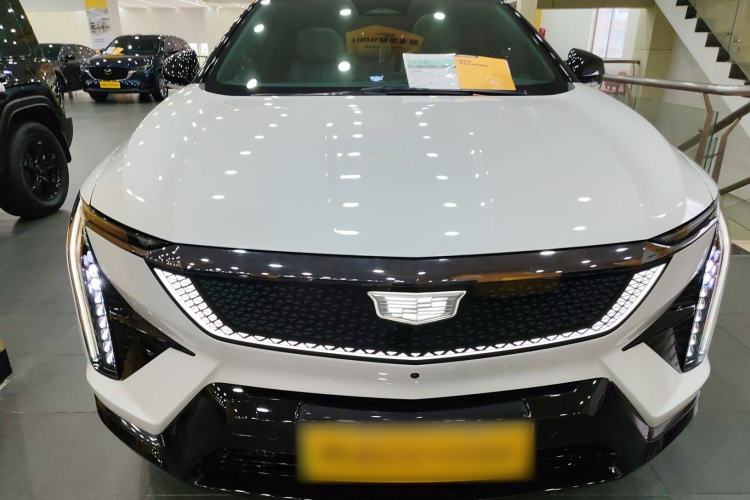 Used Cadillac OPTIQ 2024 Four-Wheel Drive Long-Range Version Front