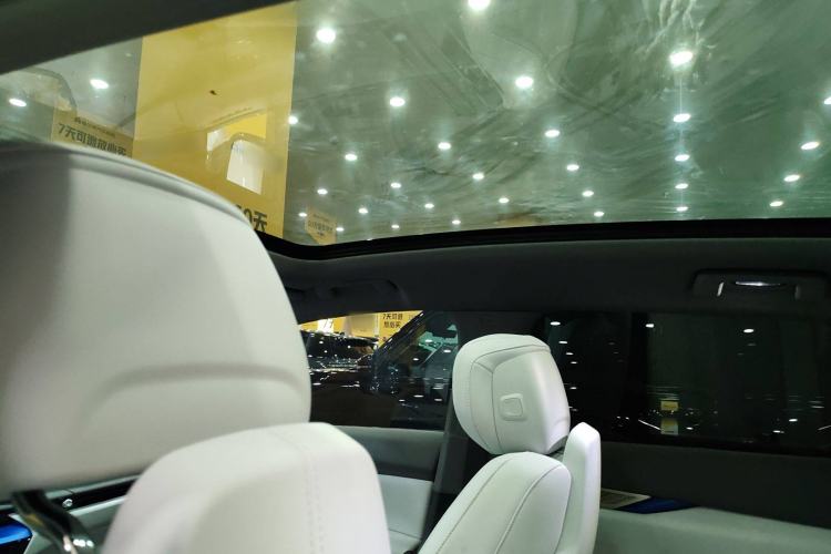 Used Cadillac OPTIQ 2024 Four-Wheel Drive Long-Range Version Headliner