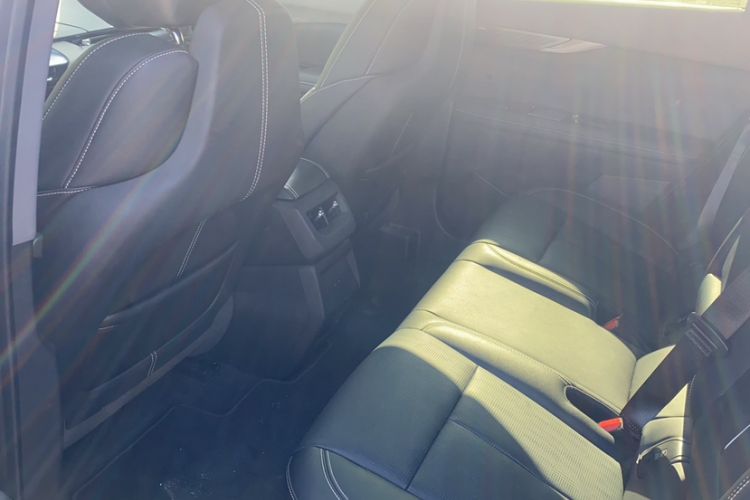 Used Cadillac OPTIQ 2024 Standard Range Version Interior 2