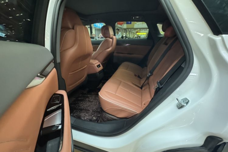 Used Cadillac OPTIQ 2024 Standard Range Version Interior 3