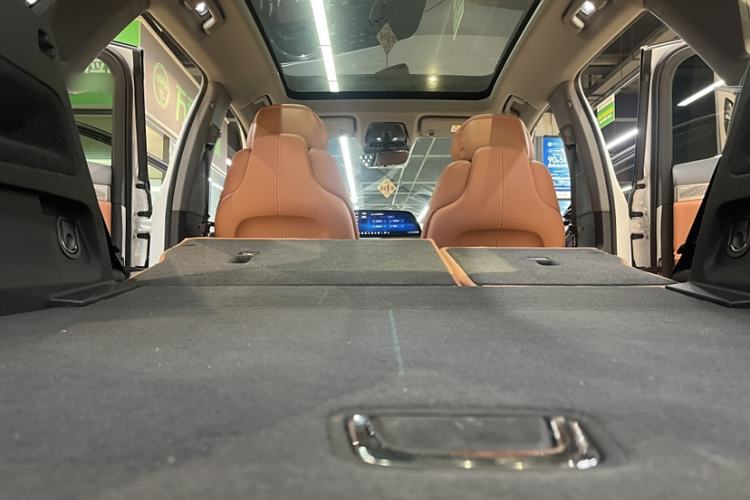 Used Cadillac OPTIQ 2024 Four-Wheel Drive Long-Range Version Interior 4